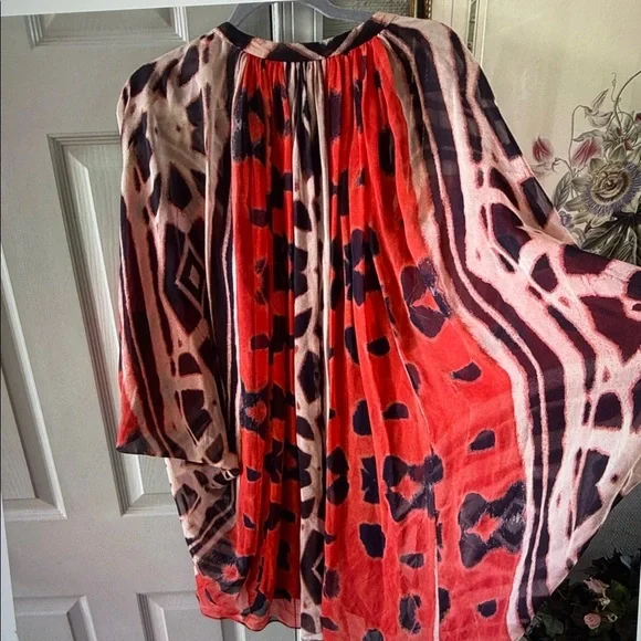 Diane Von Furstenberg Red and Black Patterned Tunic